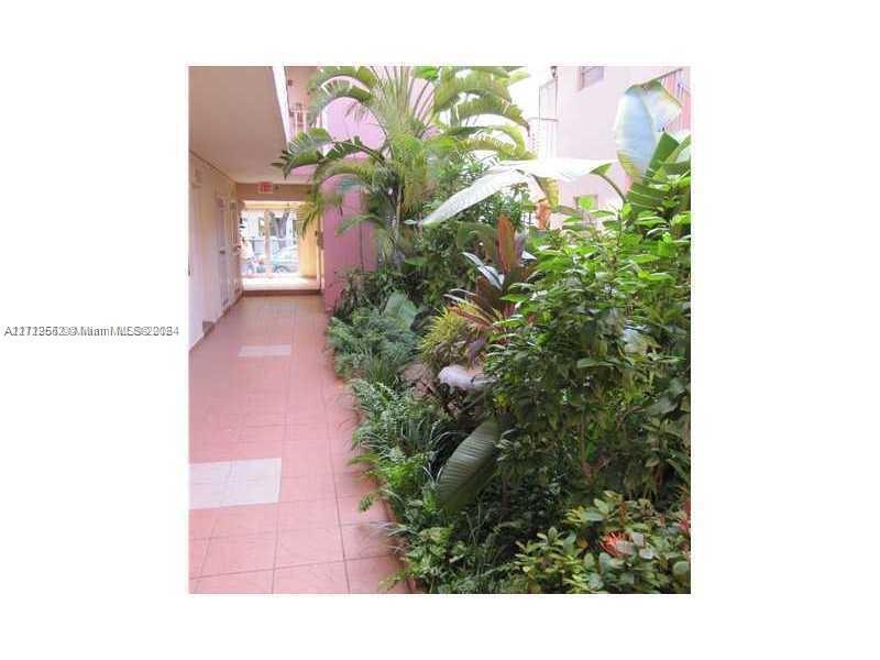 525 Meridian Ave 305