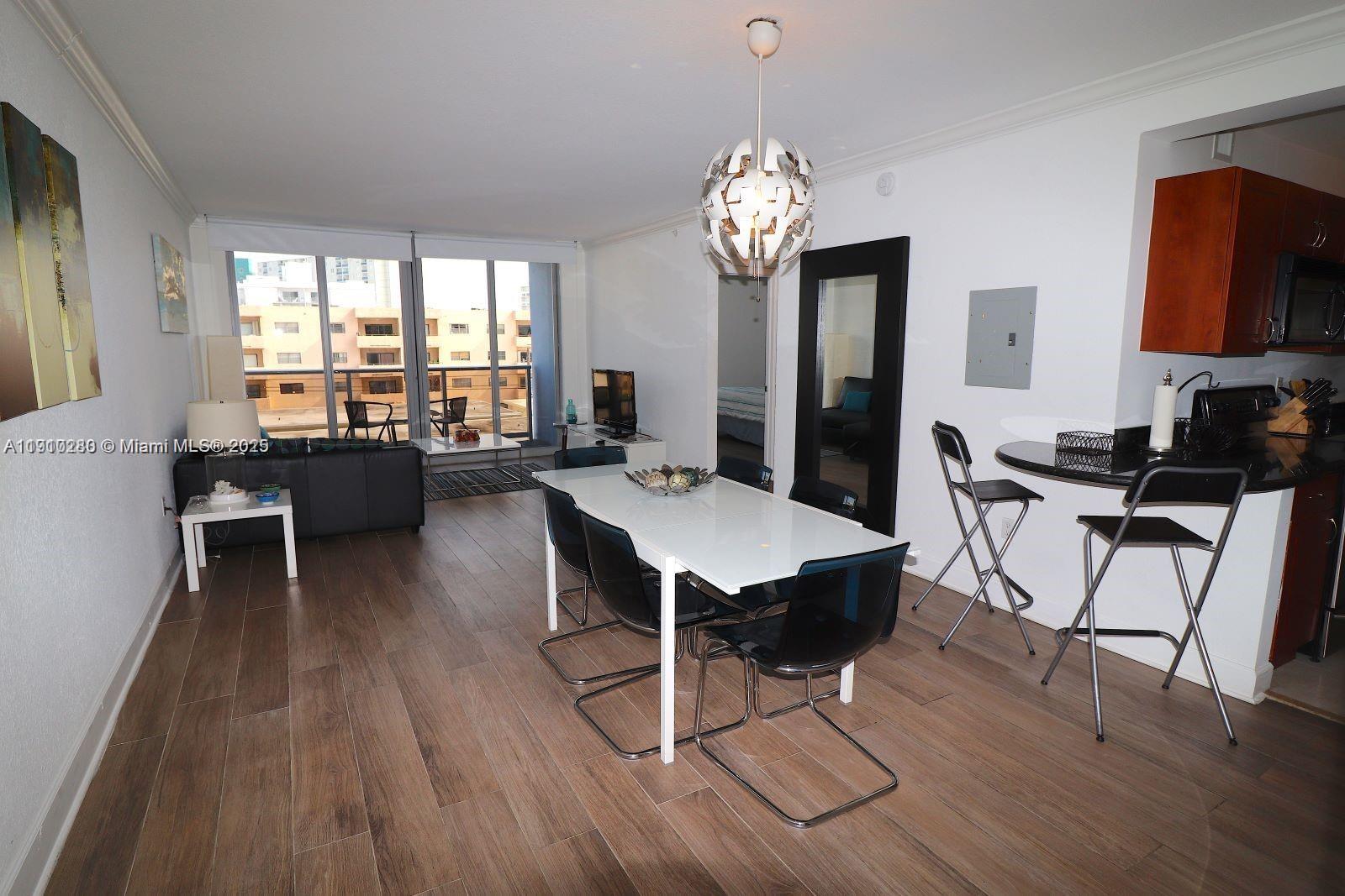 401 BLU OF NORTH BEACH CO - Residential Lease