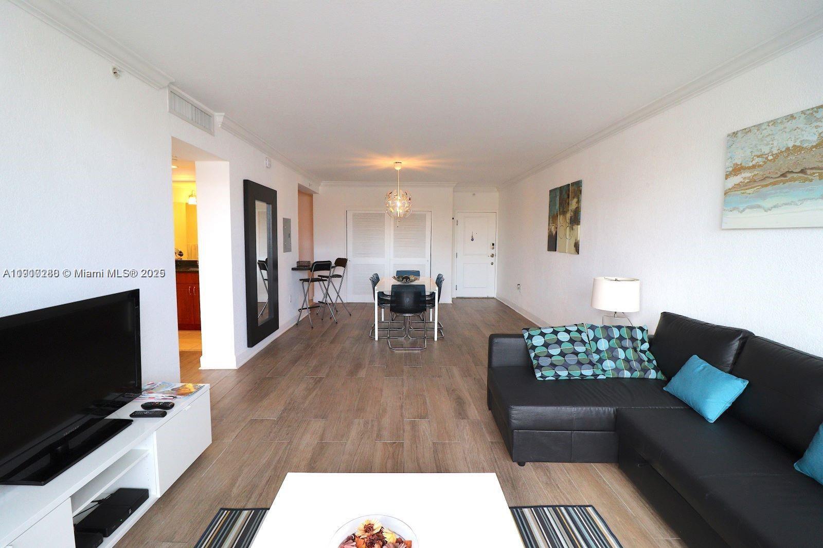 401 BLU OF NORTH BEACH CO - Residential Lease