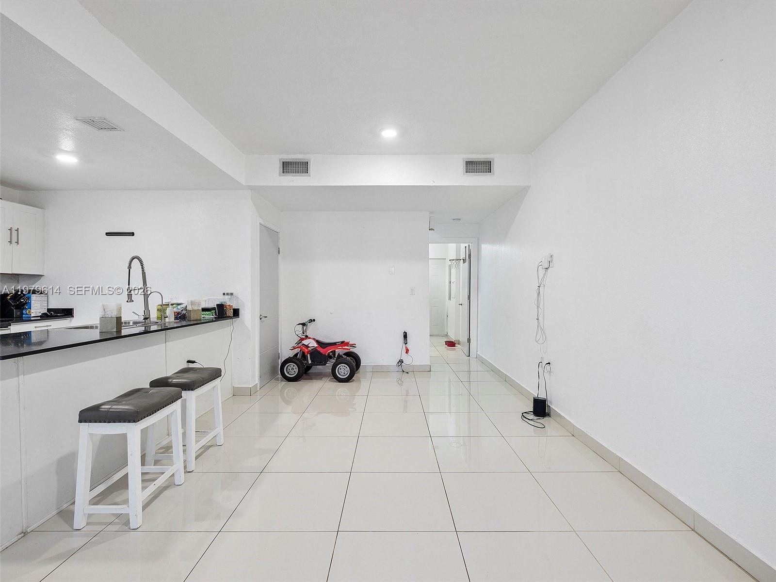 PARADISE GARDENS - Residential