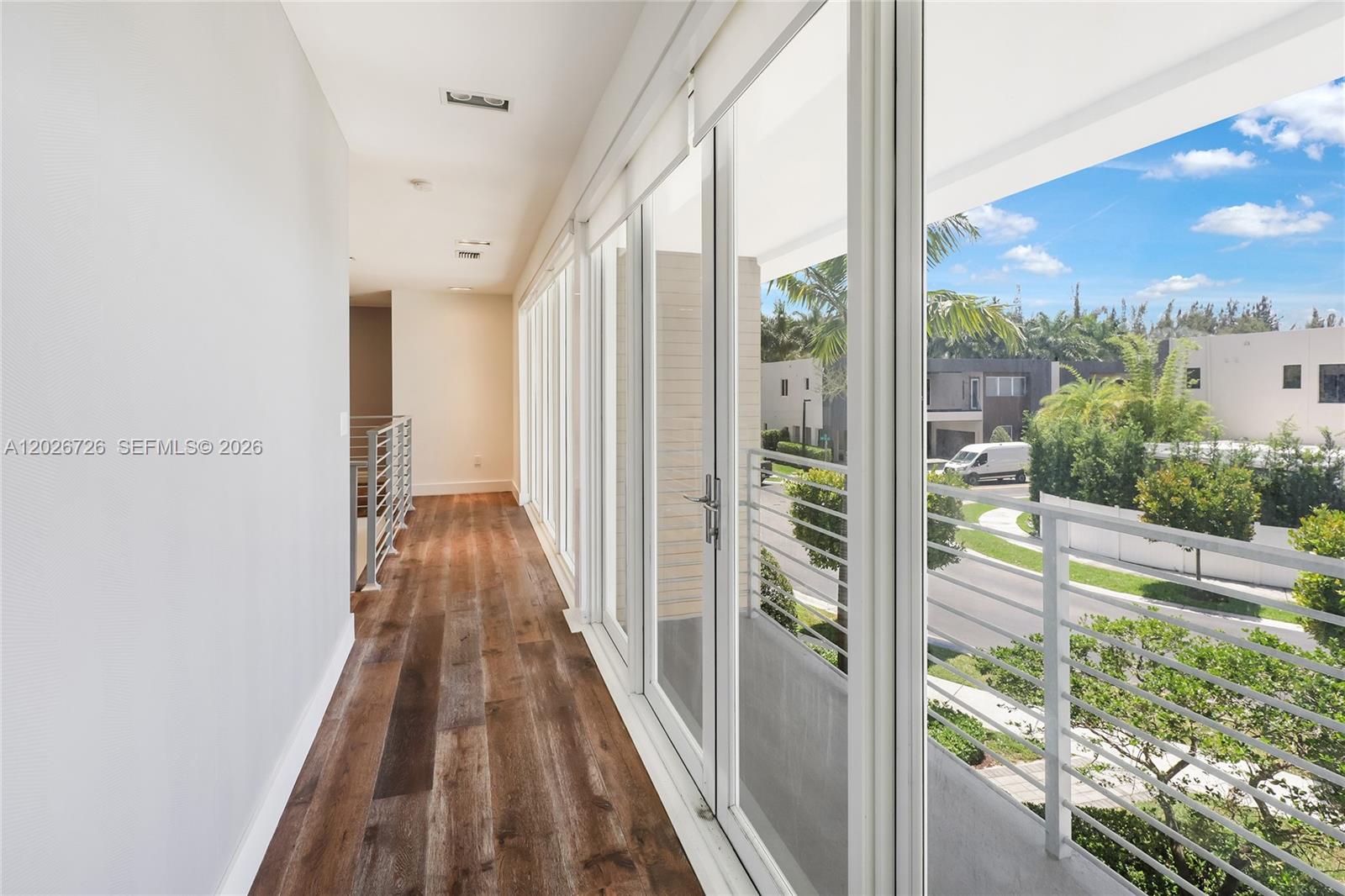 DORAL COMMONS RESIDENTIAL - Residential