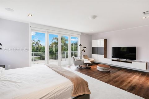 Tiny photo for 7441 NW 102nd Ct, Doral, FL 33178 (MLS # A12026726)