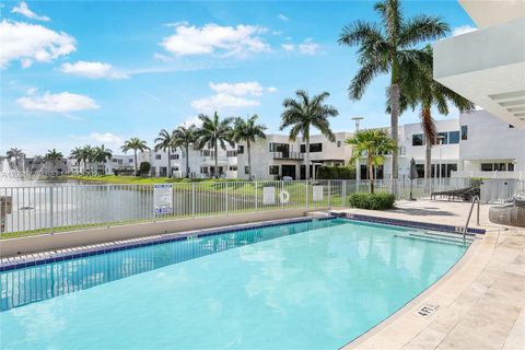 Tiny photo for 7441 NW 102nd Ct, Doral, FL 33178 (MLS # A12026726)