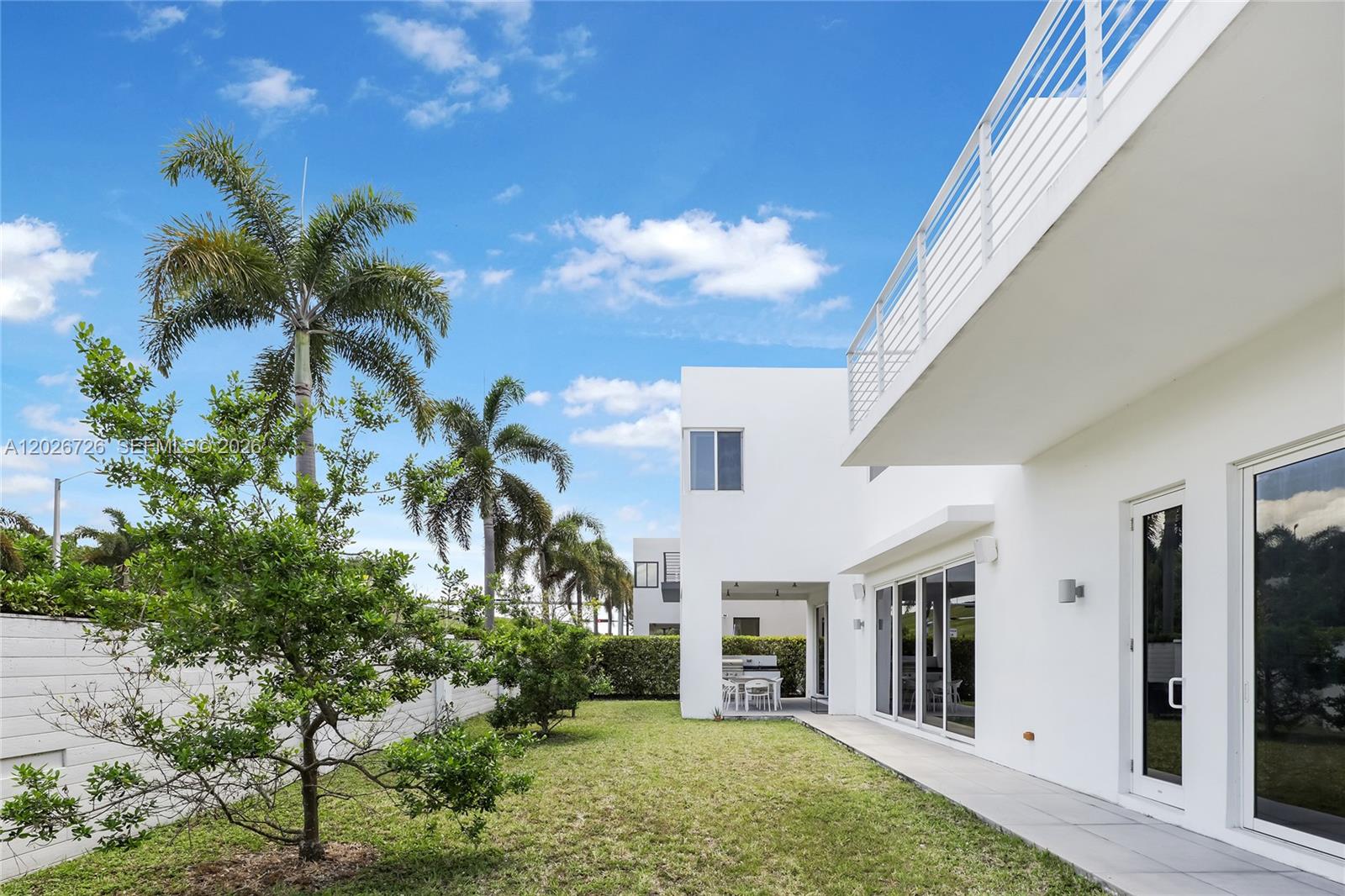 DORAL COMMONS RESIDENTIAL - Residential