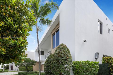 Tiny photo for 7441 NW 102nd Ct, Doral, FL 33178 (MLS # A12026726)
