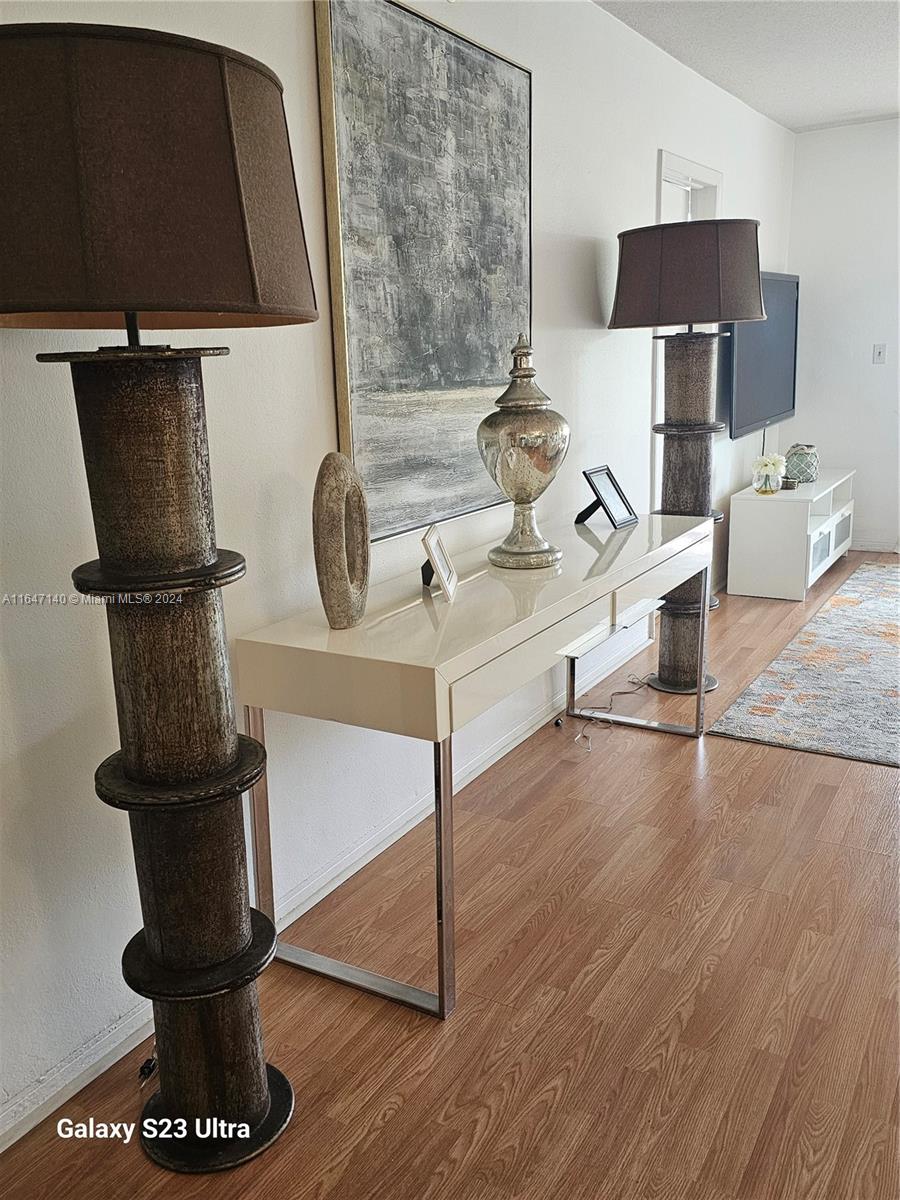 FIFITH MOORINGS CONDO - Residential