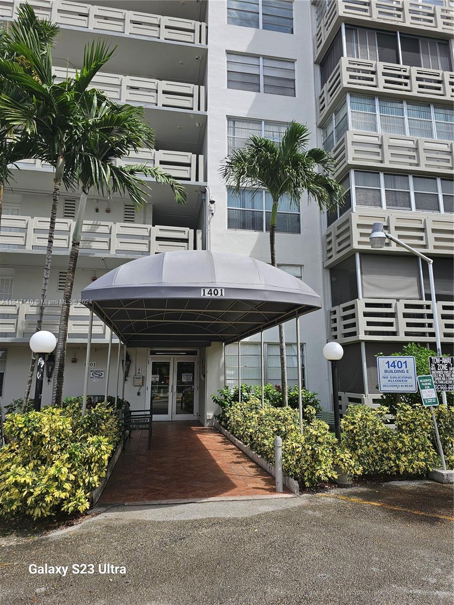 FIFITH MOORINGS CONDO - Residential