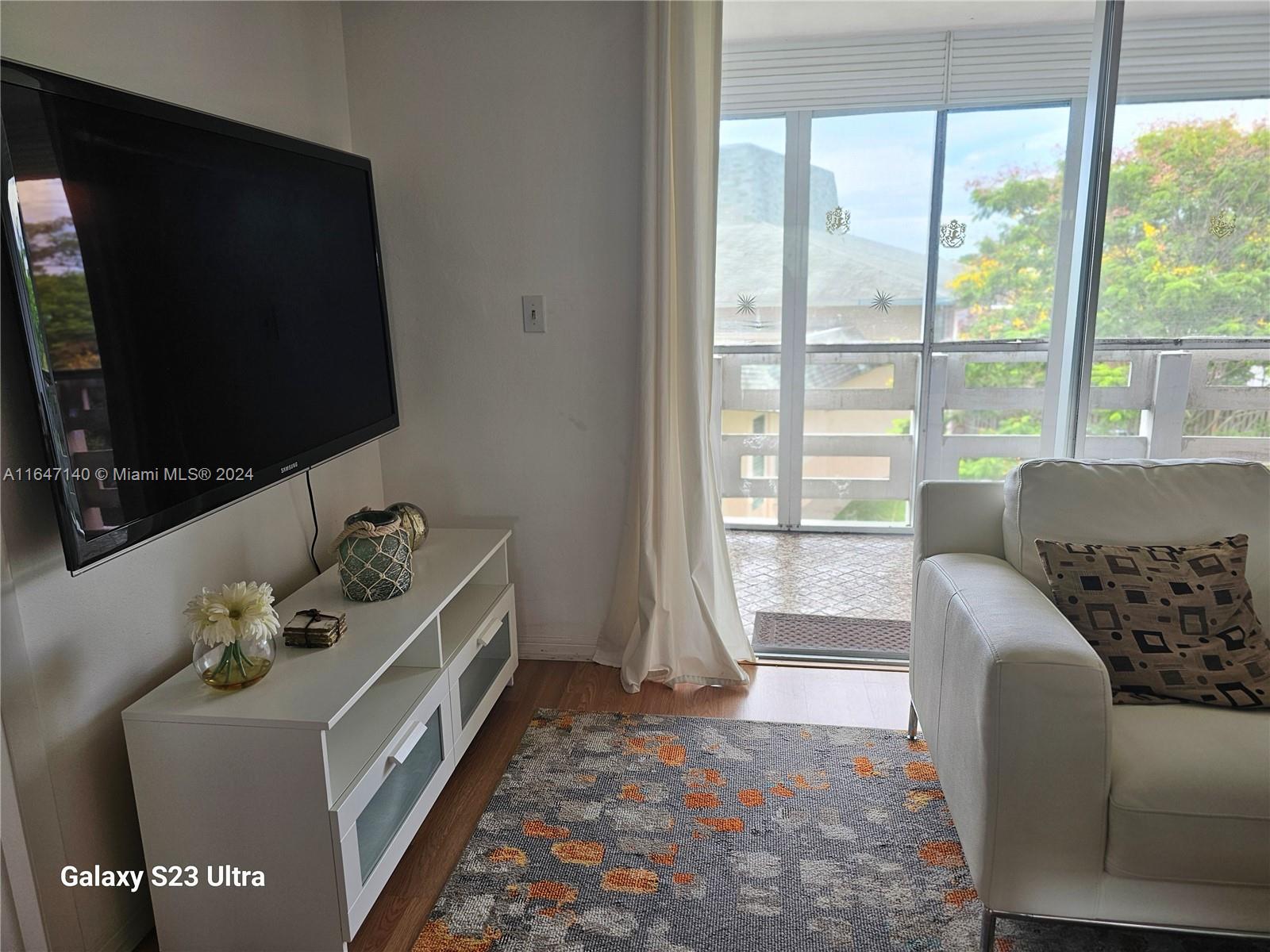 FIFITH MOORINGS CONDO - Residential