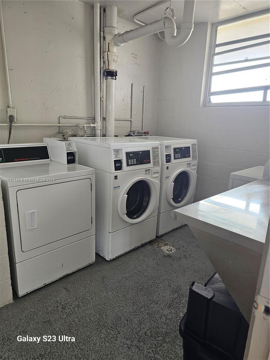 FIFITH MOORINGS CONDO - Residential