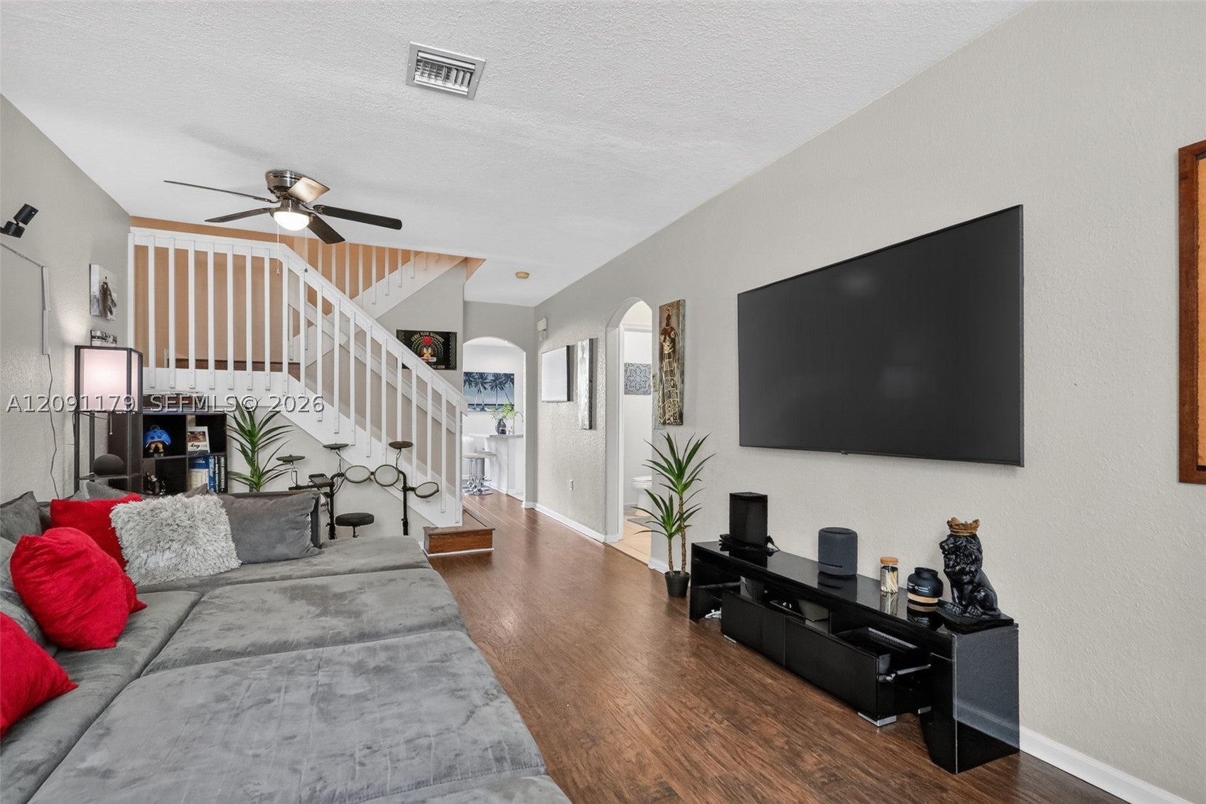 2820 SW 84th Ter 105, Miramar, FL, 33025/$519,000 2 2820 SW 84th Ter 105