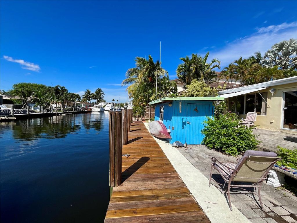 Photo of 1004 Mandarin Isle, Fort Lauderdale, FL 33315 (MLS # A11988652)