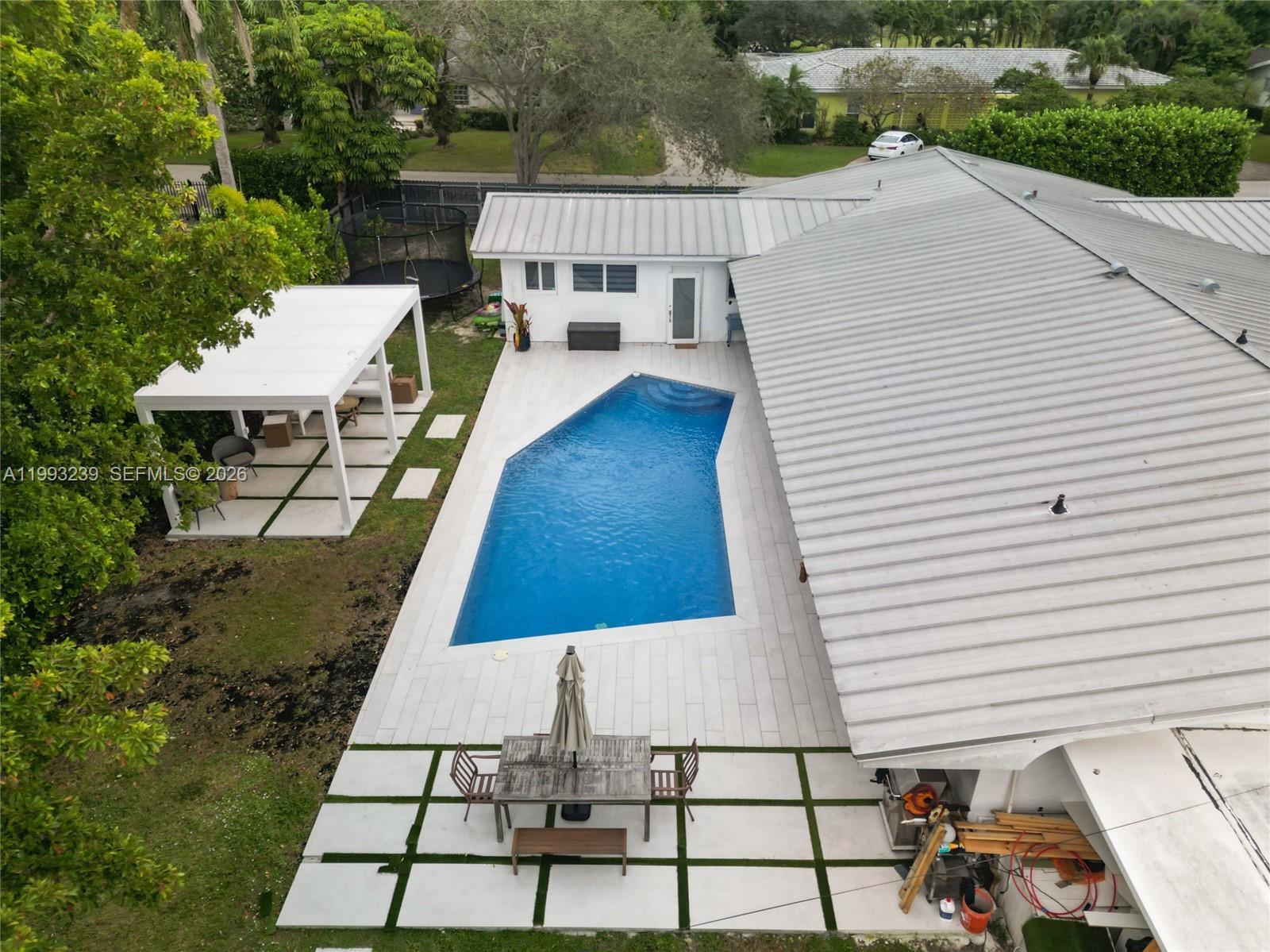 HALLMARK HGTS ESTS 7TH AD - Residential