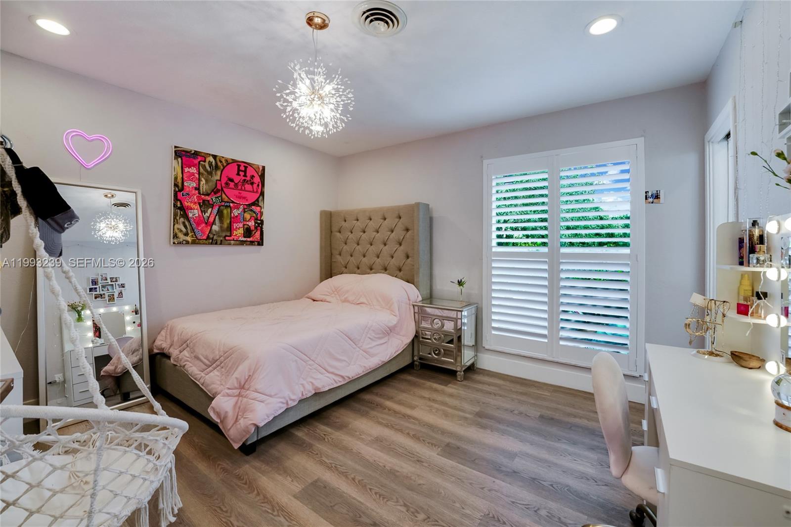 HALLMARK HGTS ESTS 7TH AD - Residential