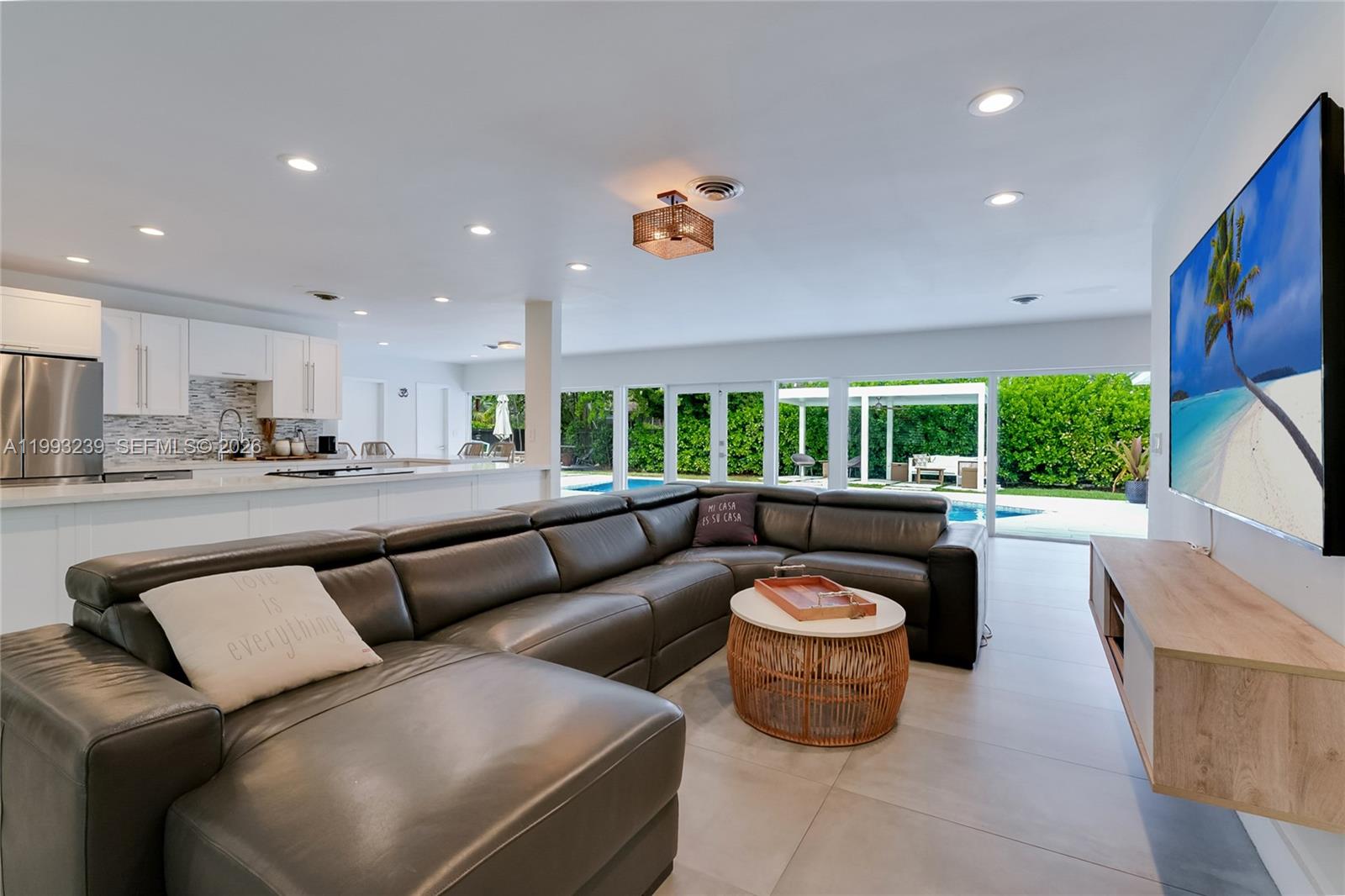 HALLMARK HGTS ESTS 7TH AD - Residential