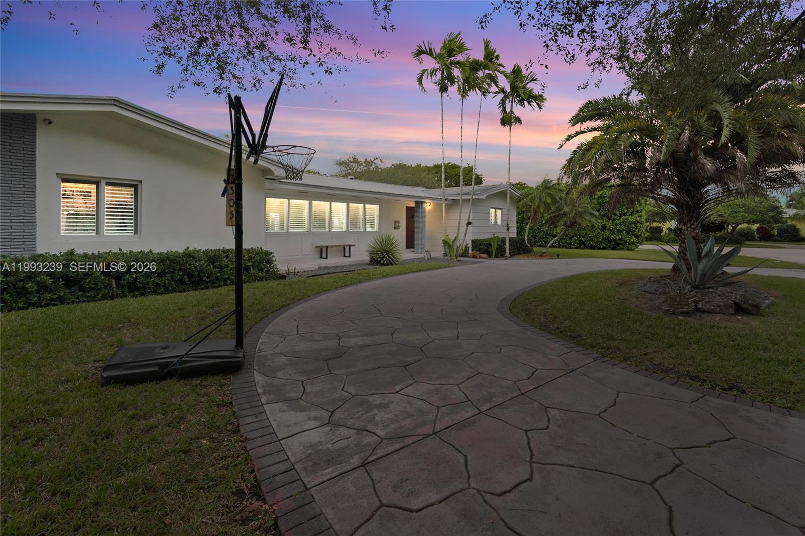 HALLMARK HGTS ESTS 7TH AD - Residential