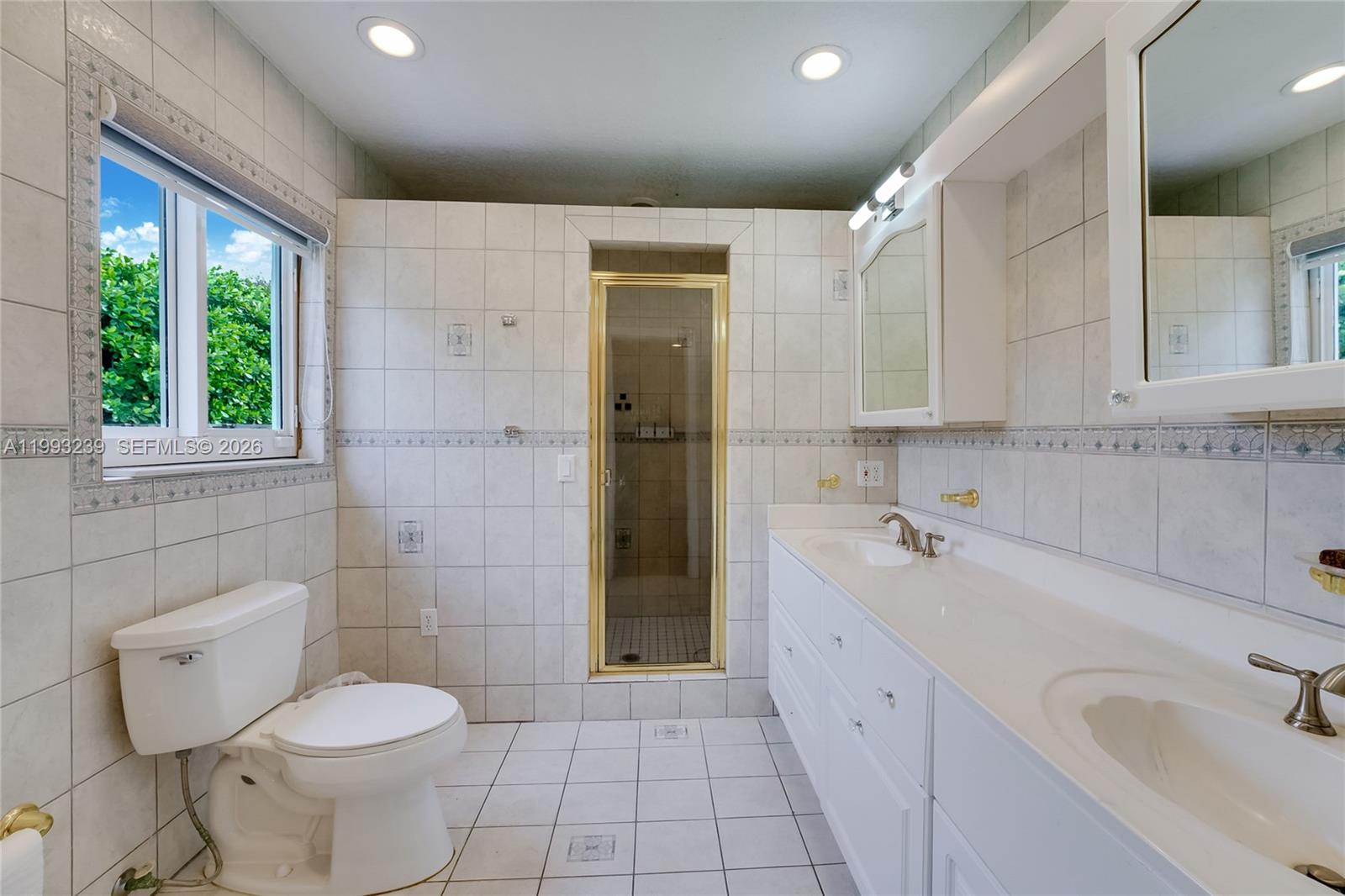 HALLMARK HGTS ESTS 7TH AD - Residential