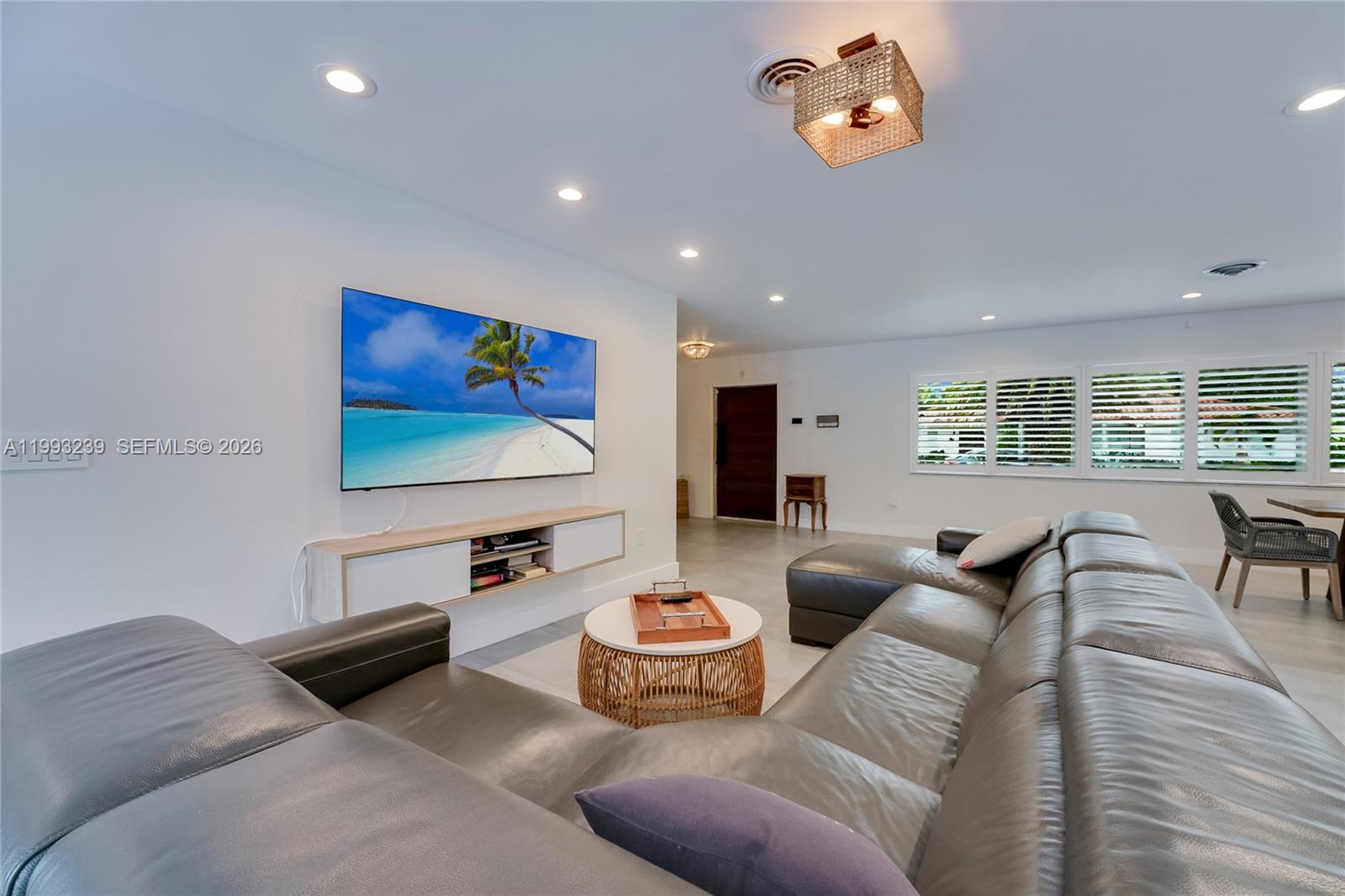 HALLMARK HGTS ESTS 7TH AD - Residential