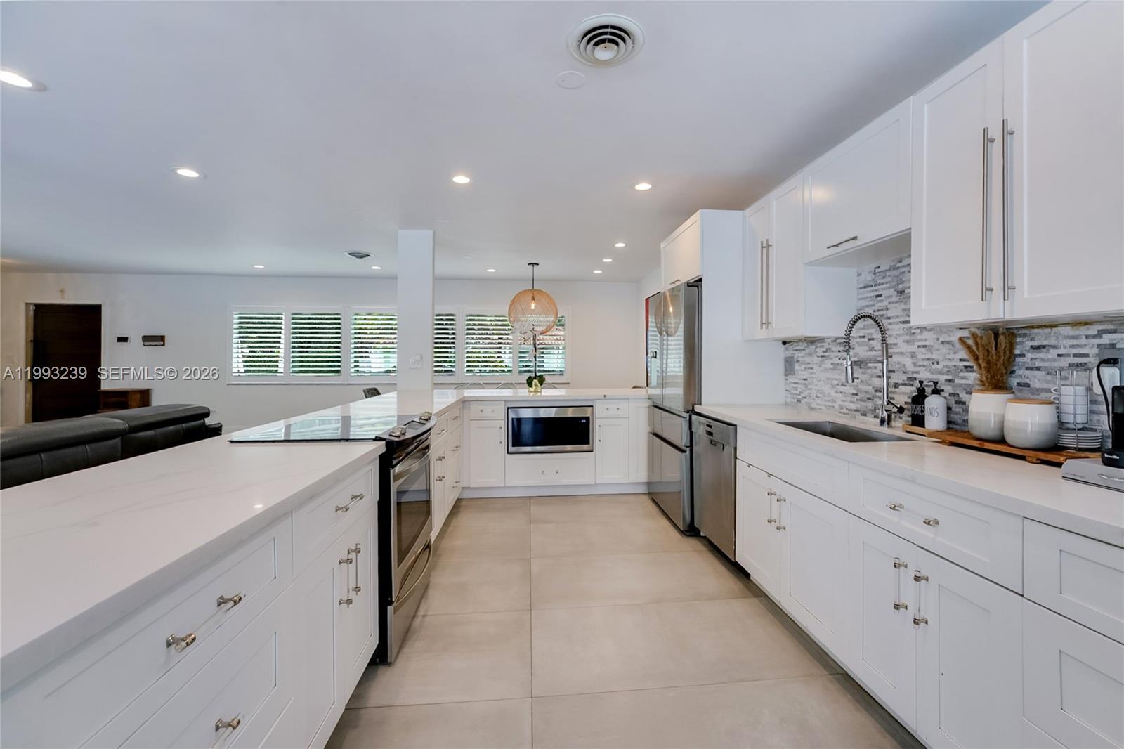 HALLMARK HGTS ESTS 7TH AD - Residential