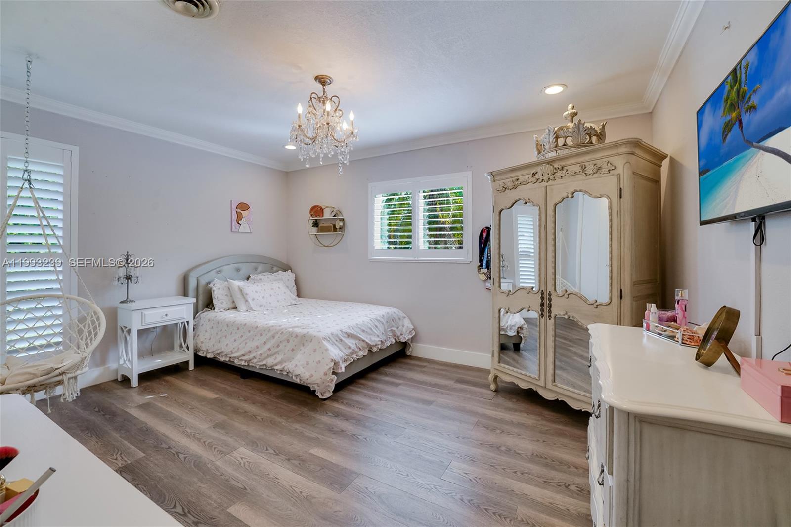 HALLMARK HGTS ESTS 7TH AD - Residential