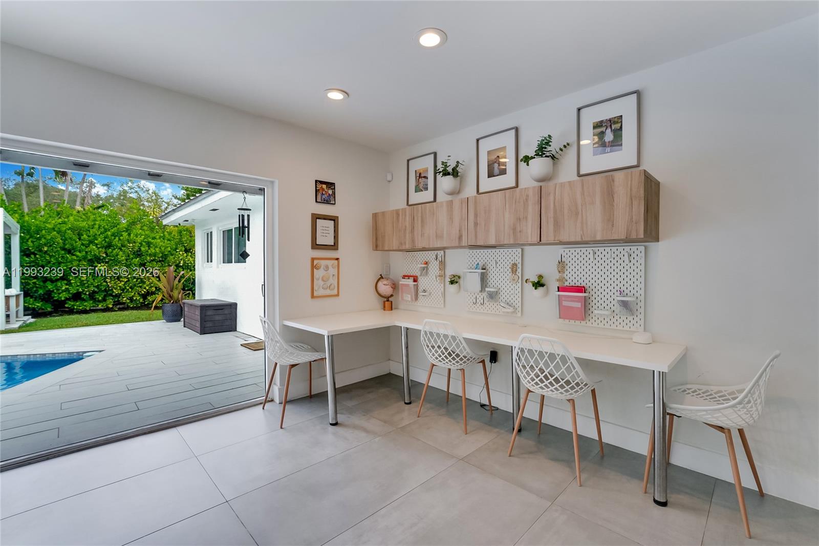 HALLMARK HGTS ESTS 7TH AD - Residential