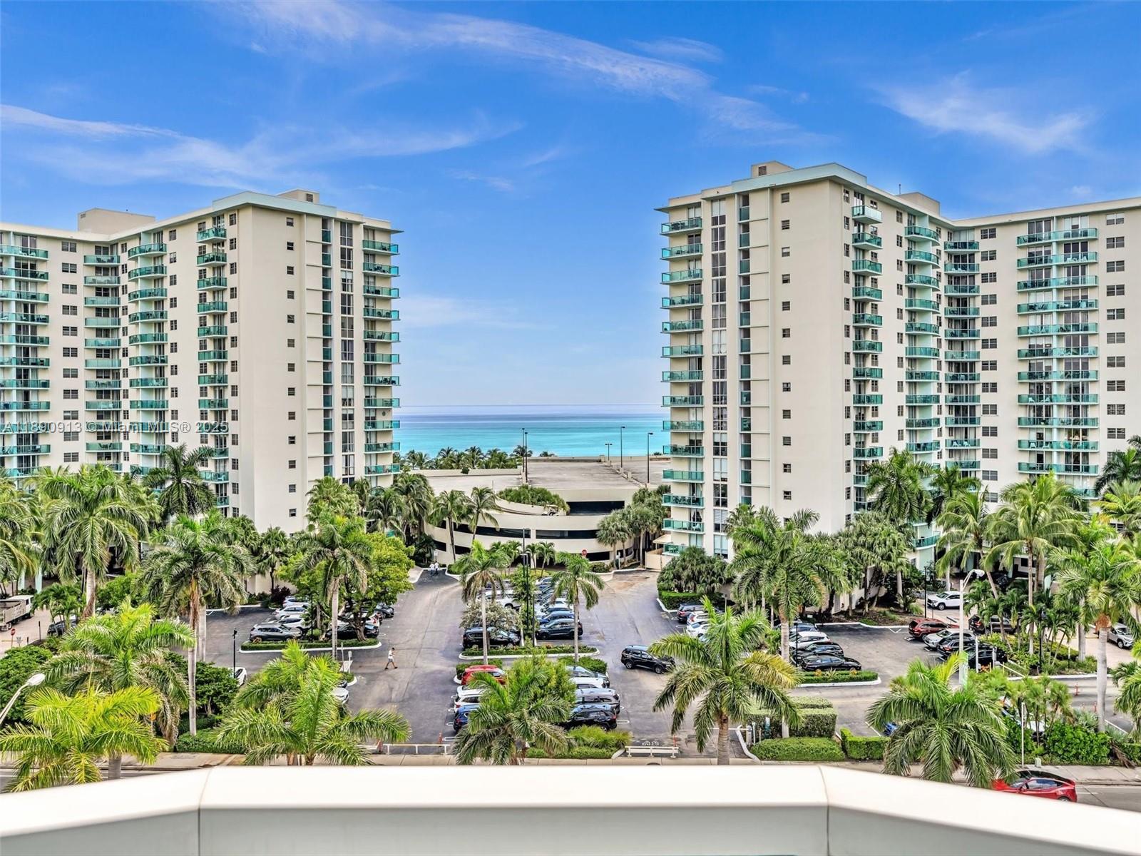 HALLMARK OF HOLLYWOOD CON - Residential Lease
