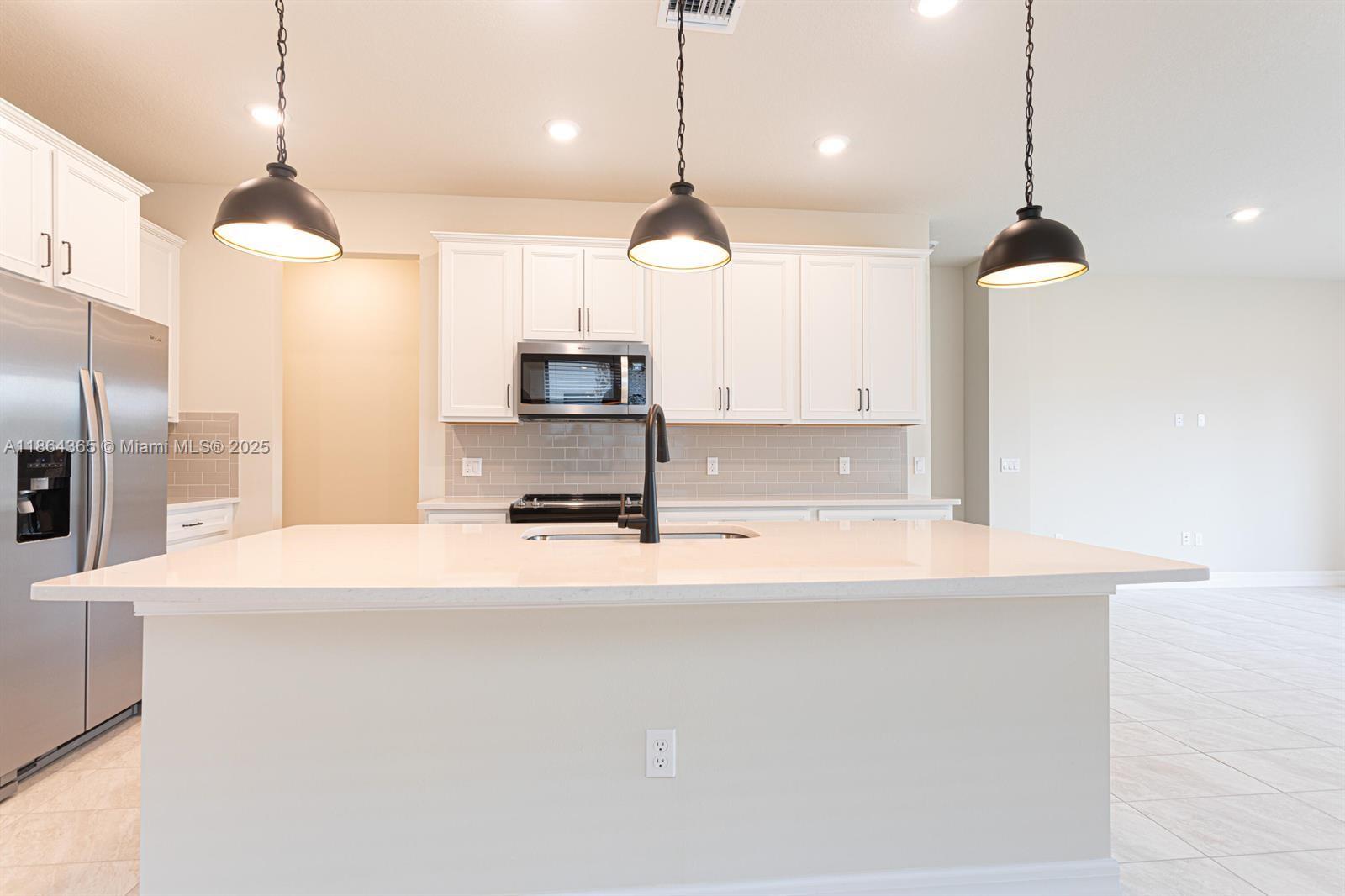 FIELDS AT GULFSTREAM POLO - Residential Lease