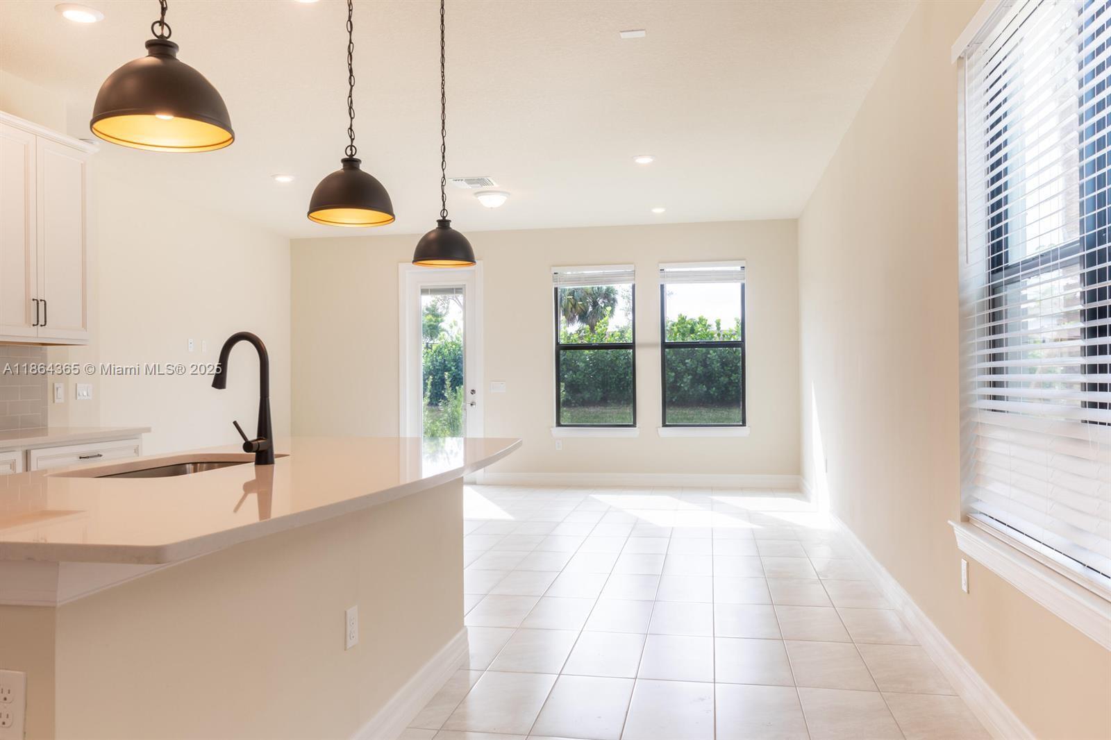 FIELDS AT GULFSTREAM POLO - Residential Lease