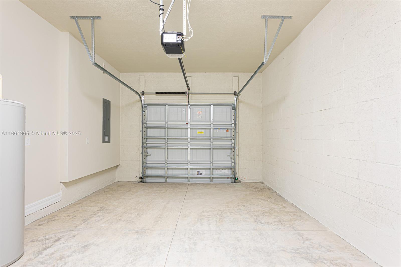 FIELDS AT GULFSTREAM POLO - Residential Lease