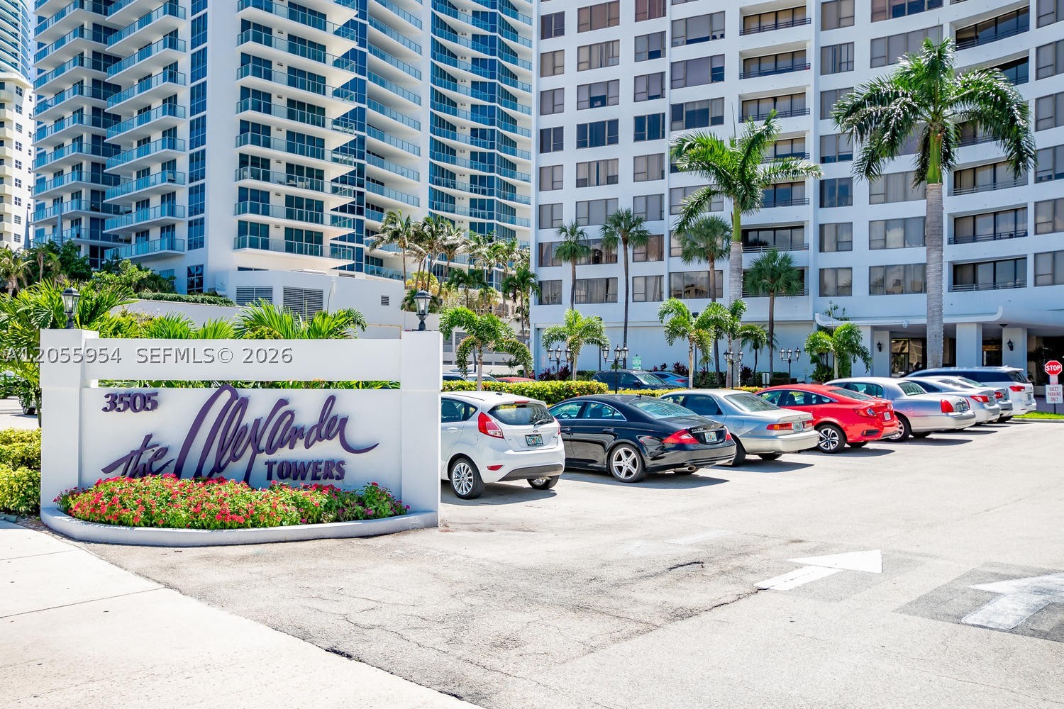 3505 S Ocean Dr 305