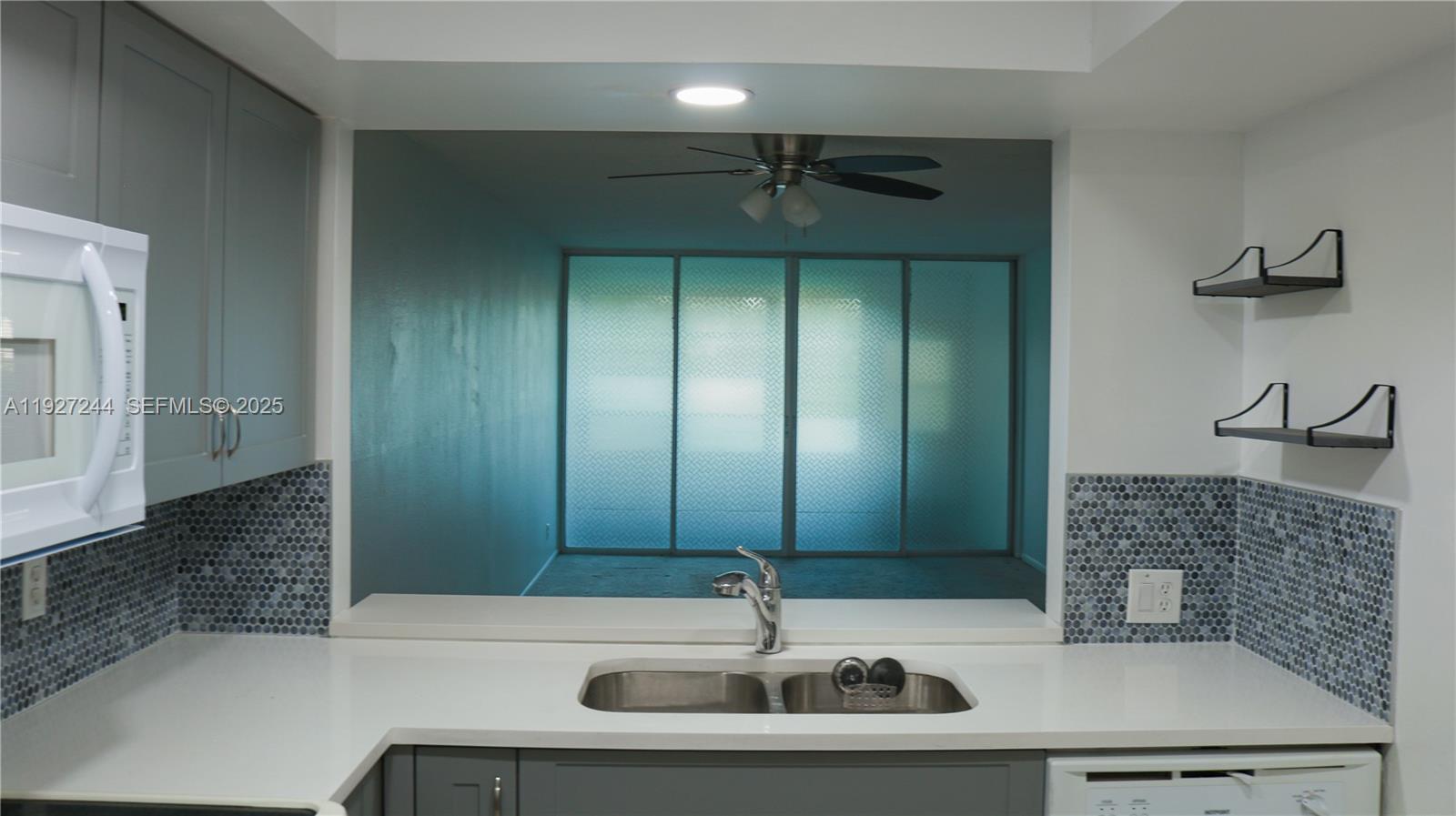 EVERGREEN THREE OF PINE I - Residential Lease