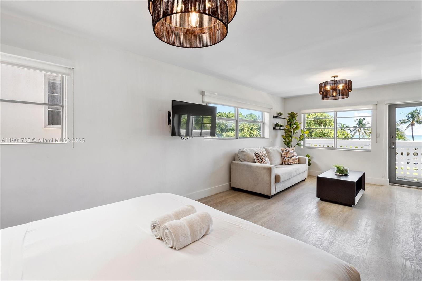 THE STRAND ON OCEAN DRIVE - Residential