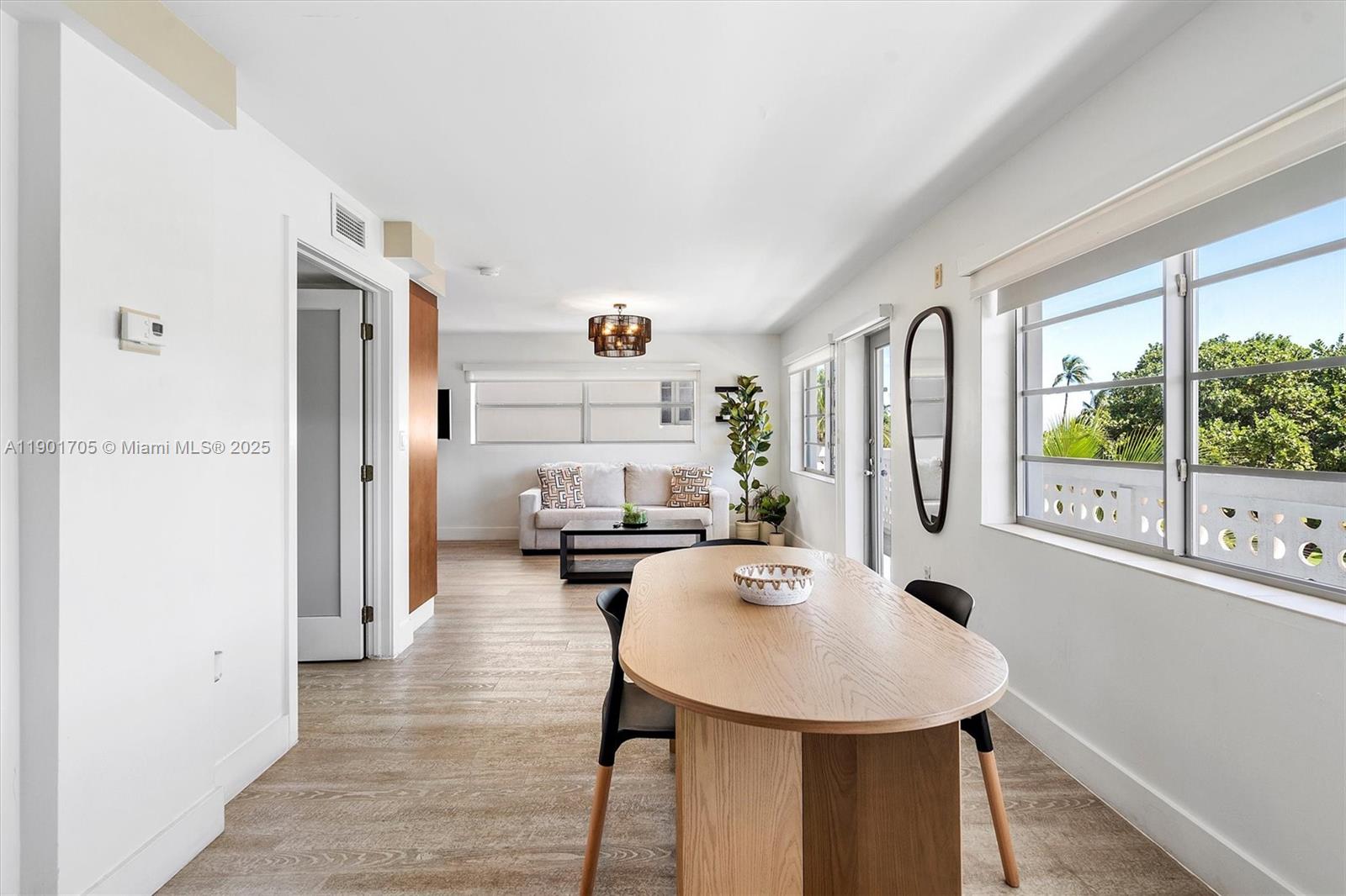 THE STRAND ON OCEAN DRIVE - Residential