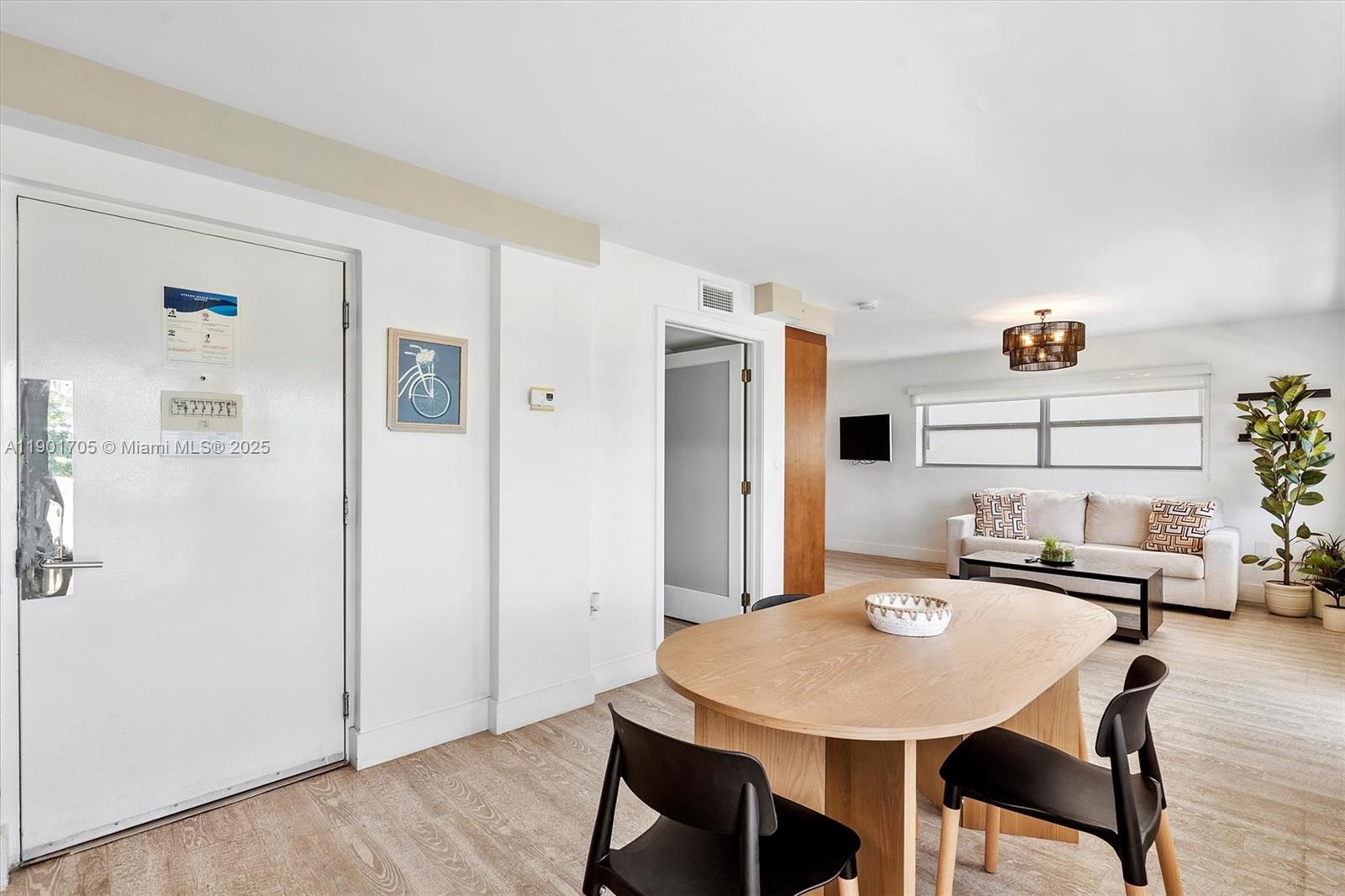 THE STRAND ON OCEAN DRIVE - Residential