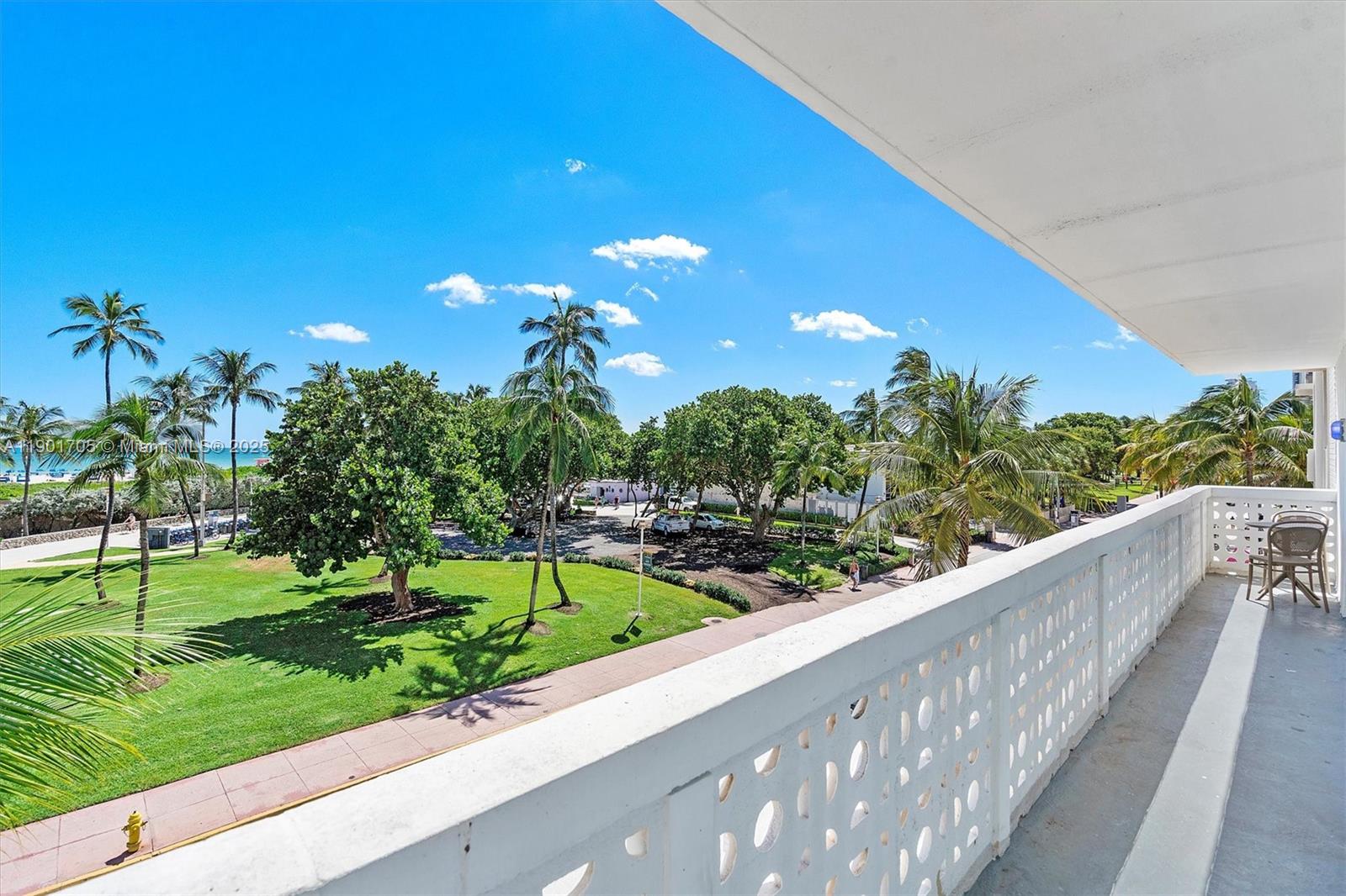 THE STRAND ON OCEAN DRIVE - Residential