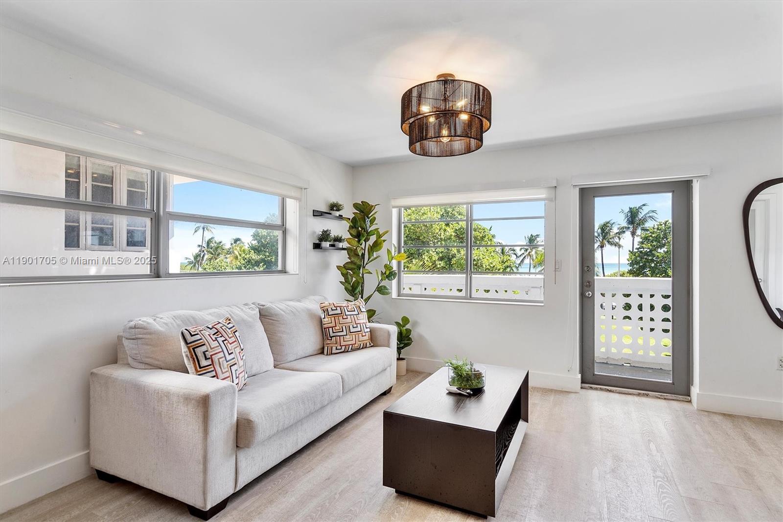 THE STRAND ON OCEAN DRIVE - Residential