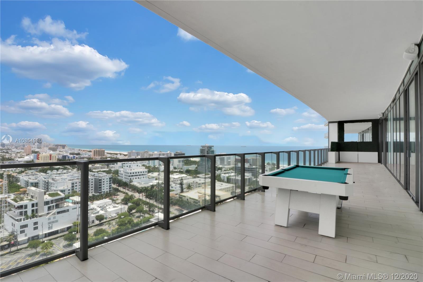 APOGEE CONDO - Residential