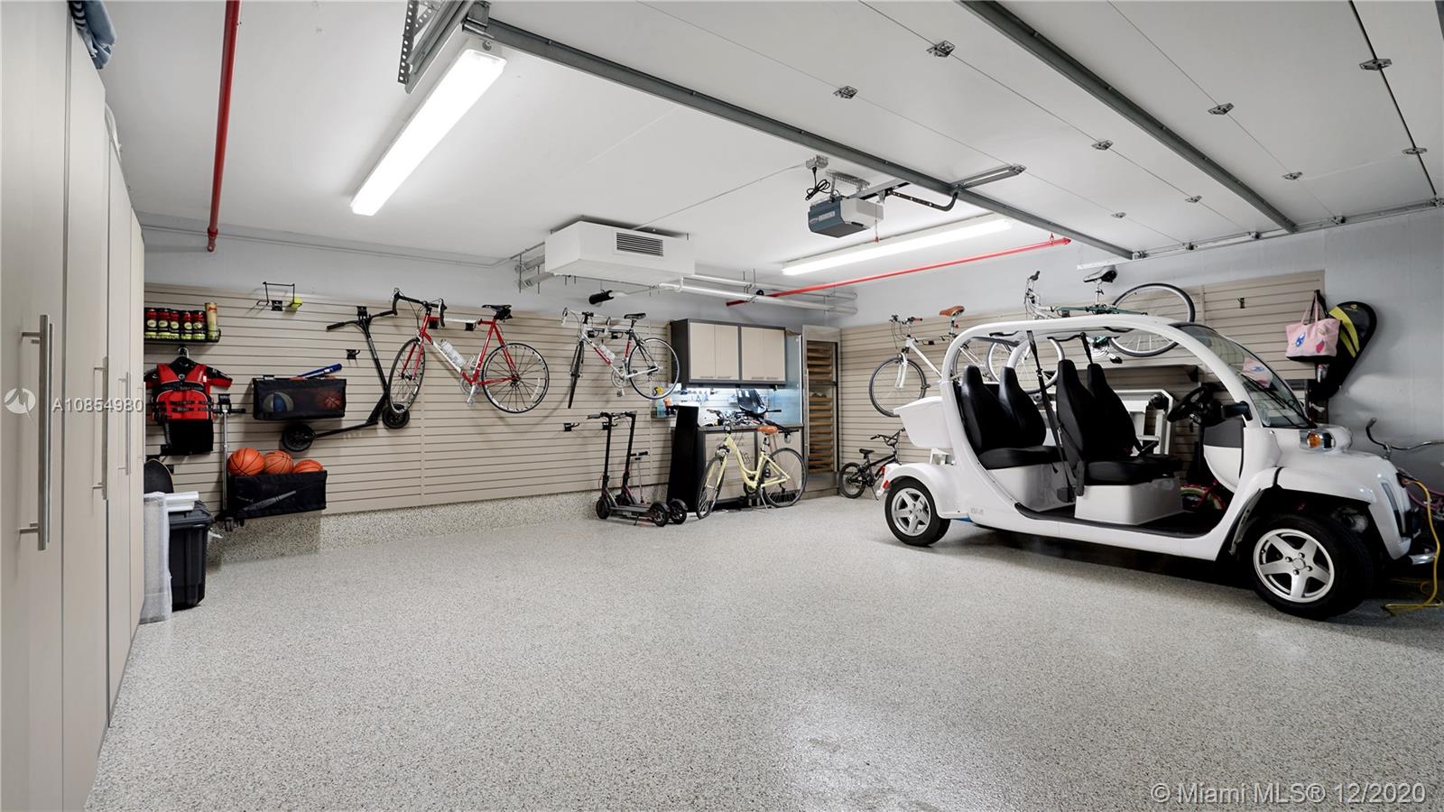 APOGEE CONDO - Residential