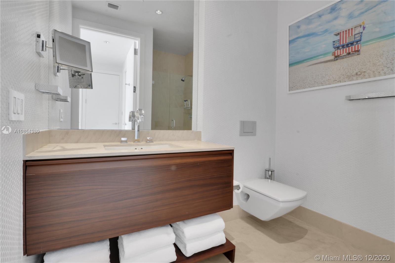 APOGEE CONDO - Residential