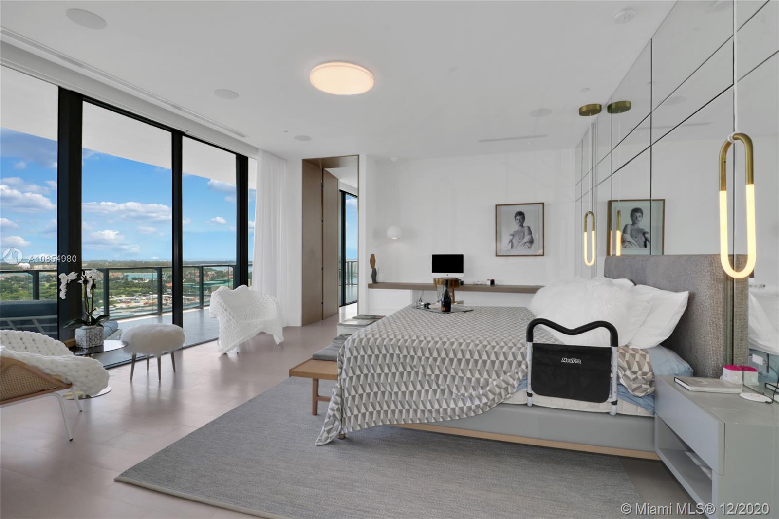 APOGEE CONDO - Residential