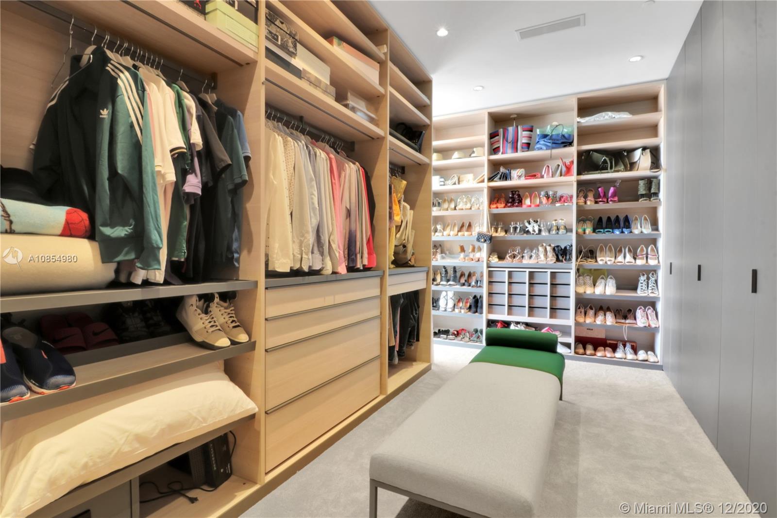 APOGEE CONDO - Residential