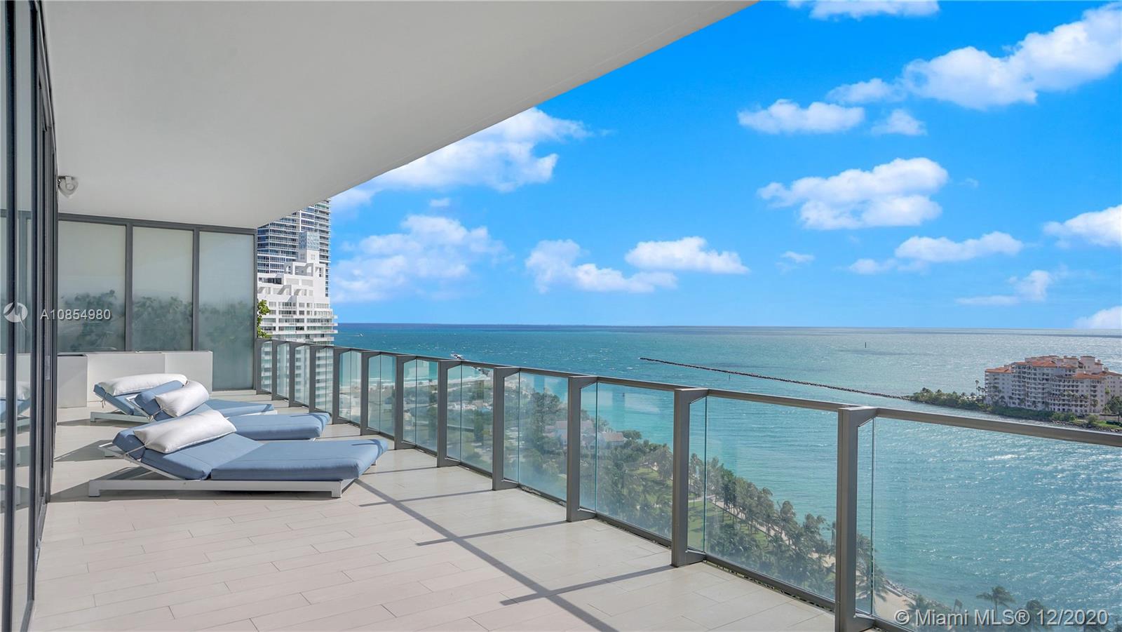 APOGEE CONDO - Residential