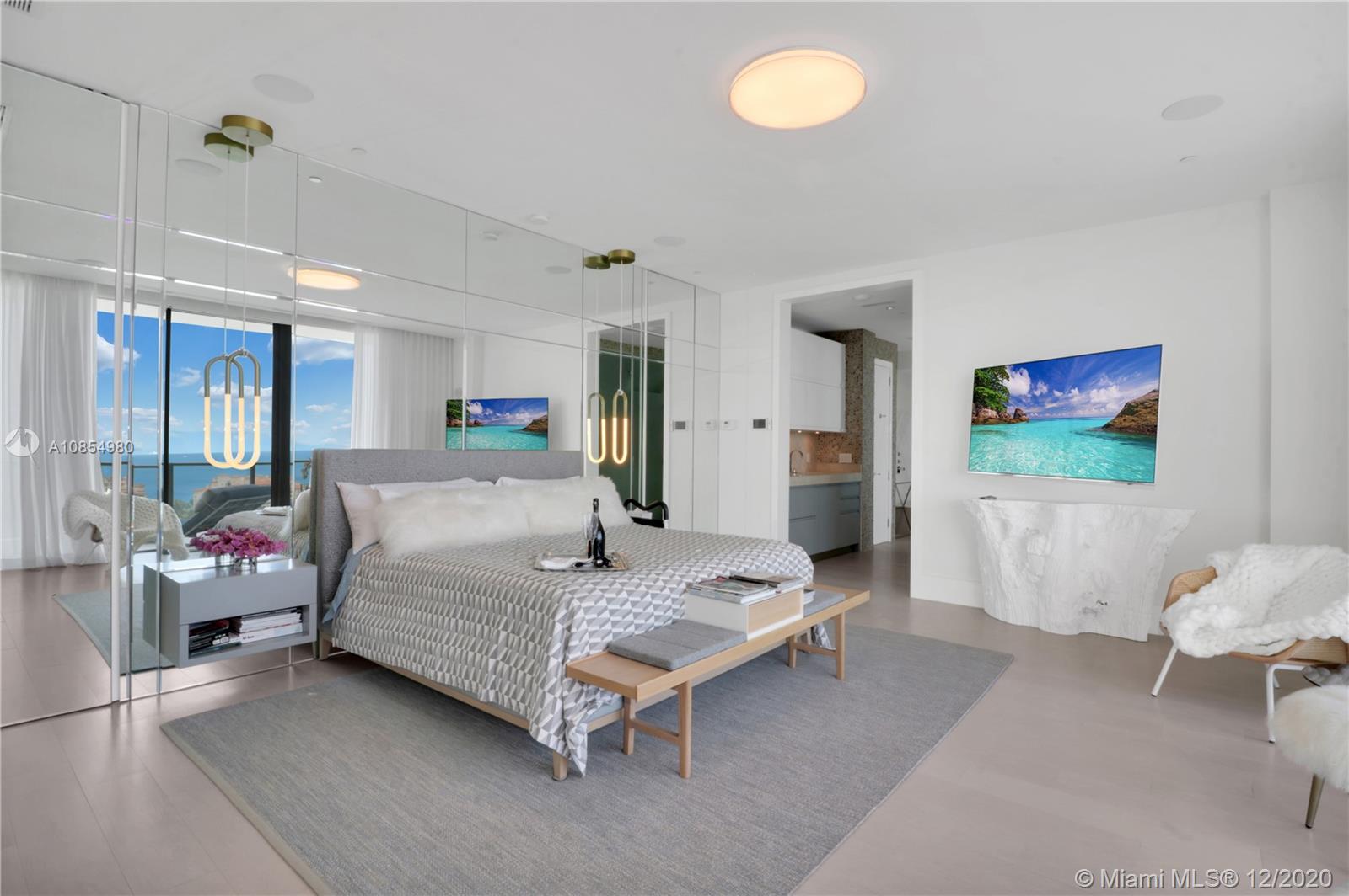 APOGEE CONDO - Residential