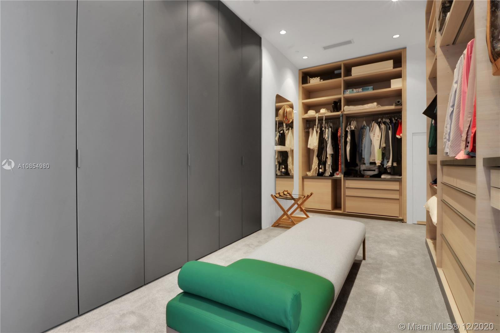 APOGEE CONDO - Residential