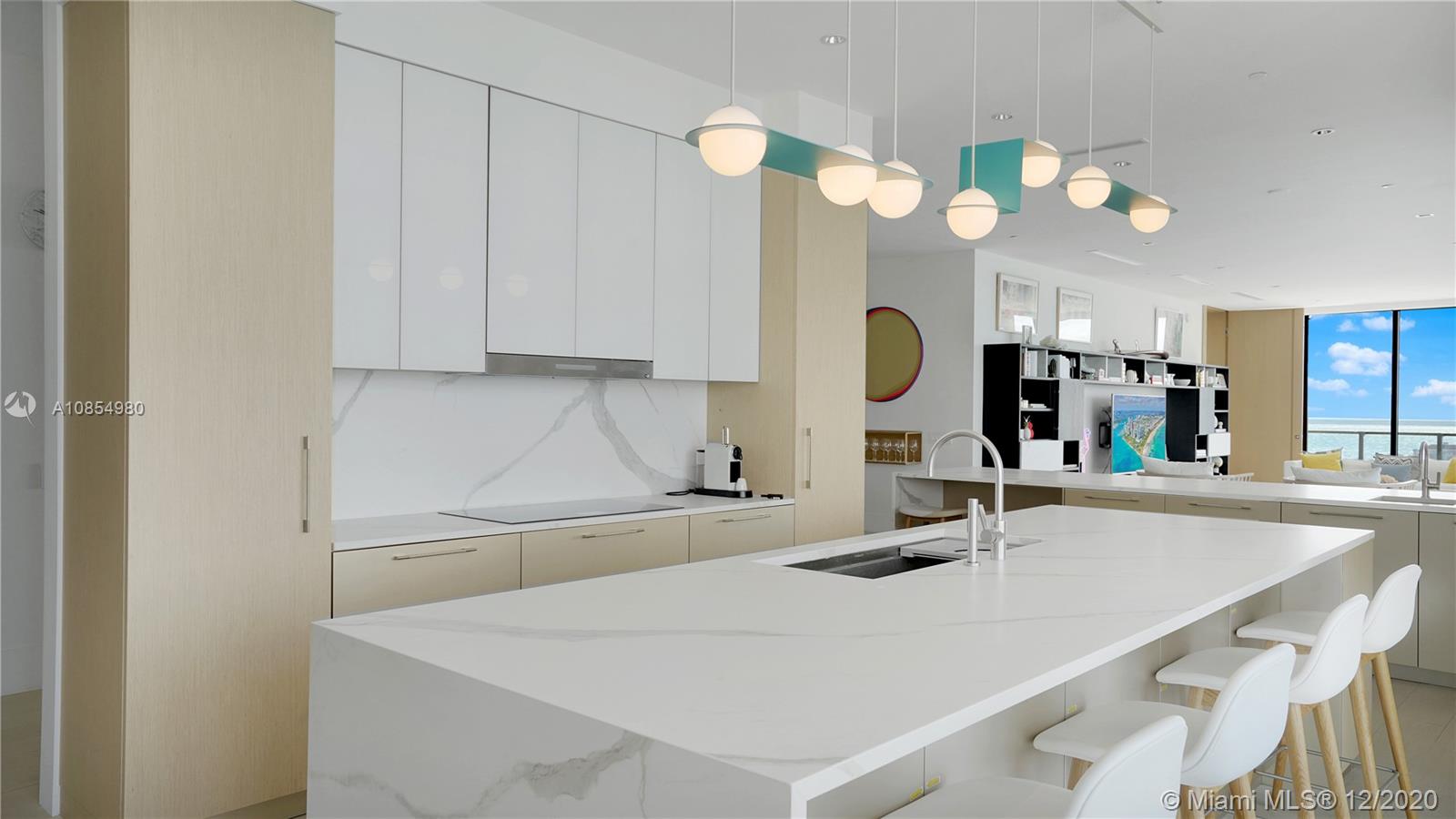 APOGEE CONDO - Residential