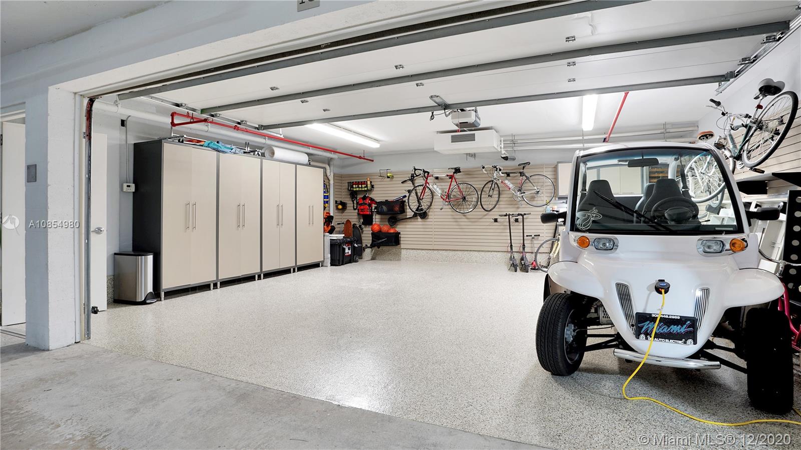 APOGEE CONDO - Residential