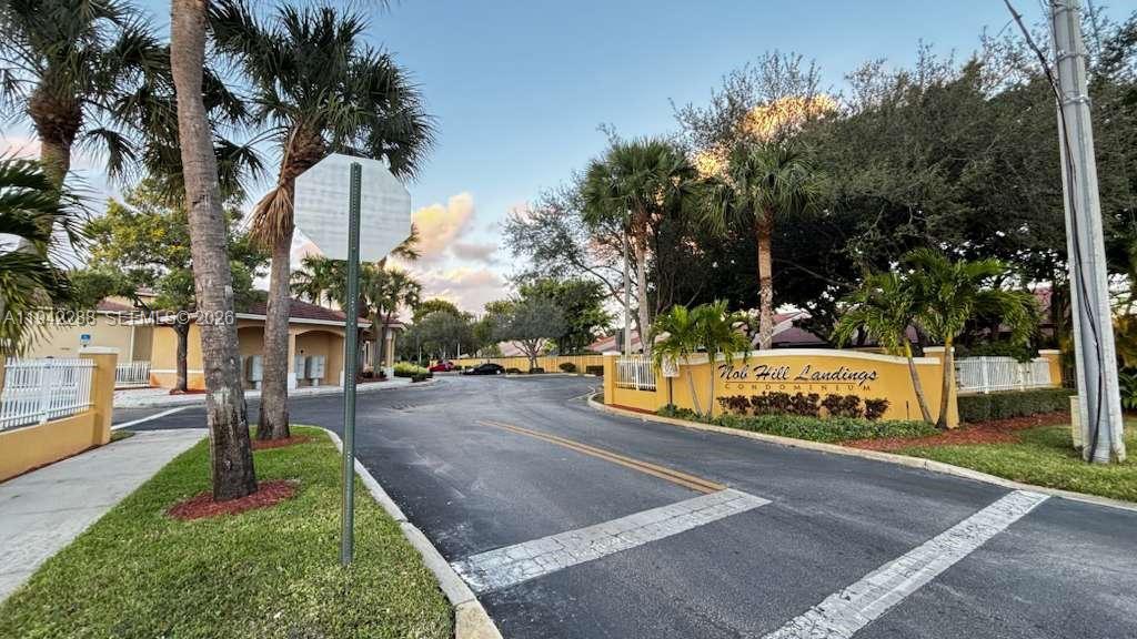 NOB HILL LANDINGS CONDOMI - Residential