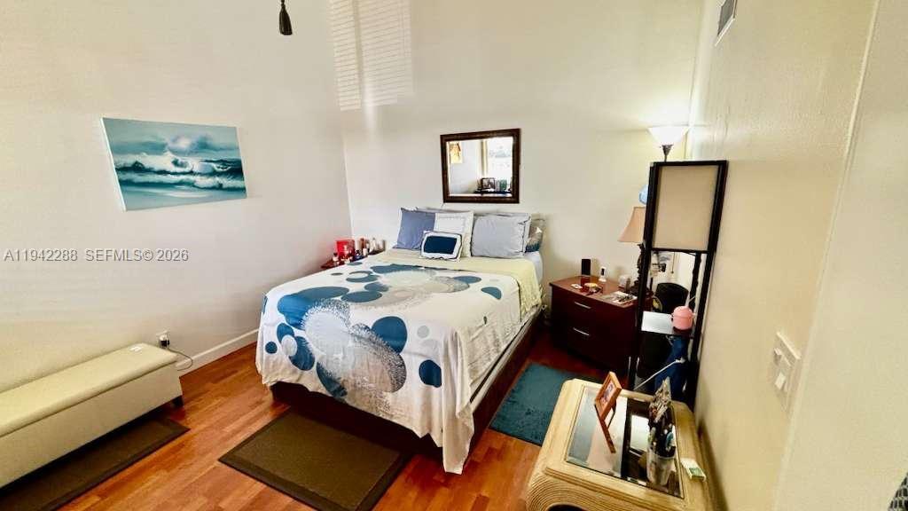 NOB HILL LANDINGS CONDOMI - Residential