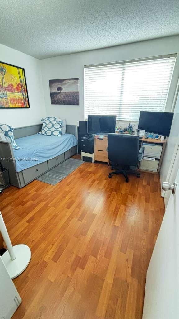 NOB HILL LANDINGS CONDOMI - Residential