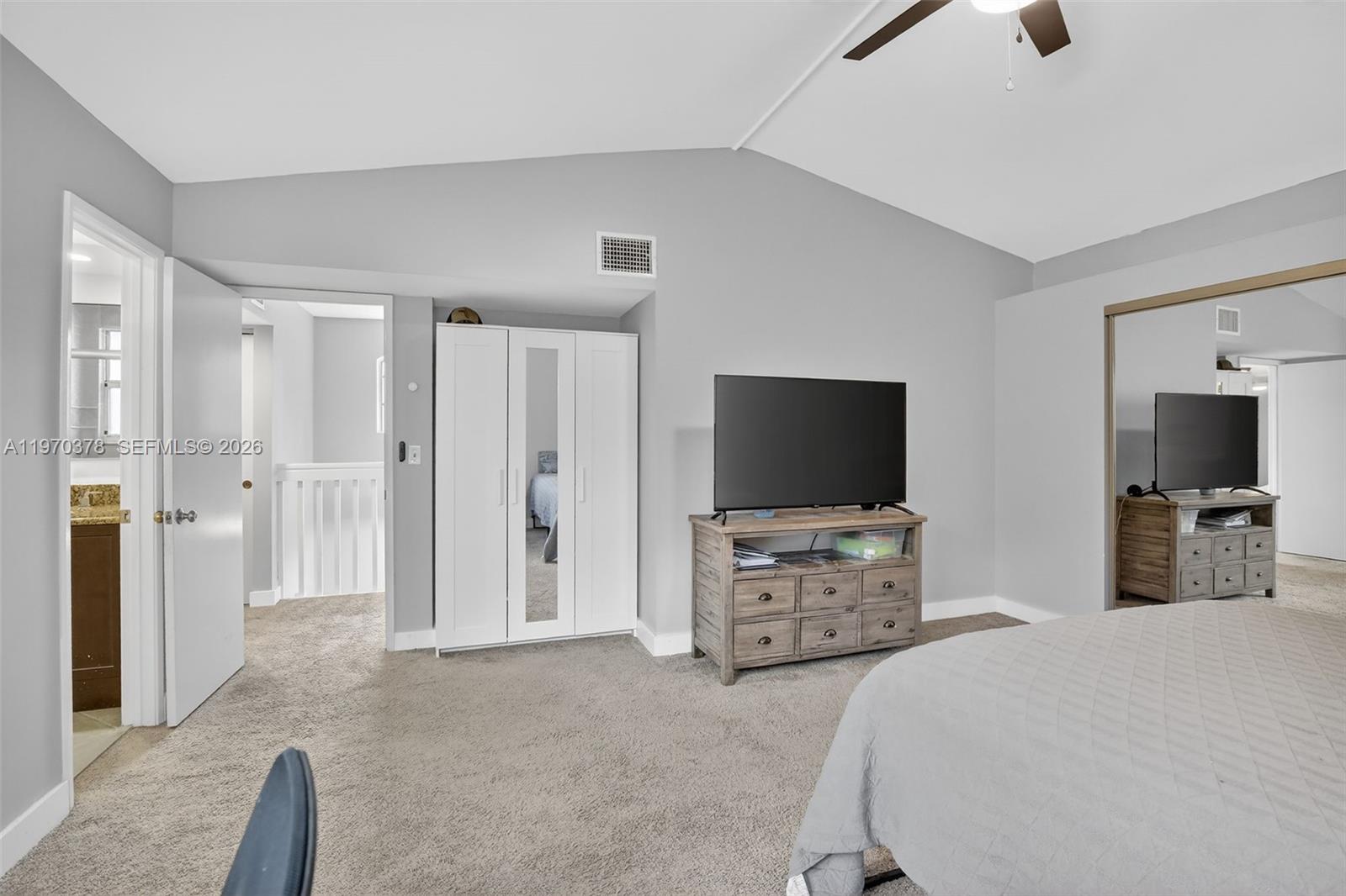 HAWKES BLUFF - Residential