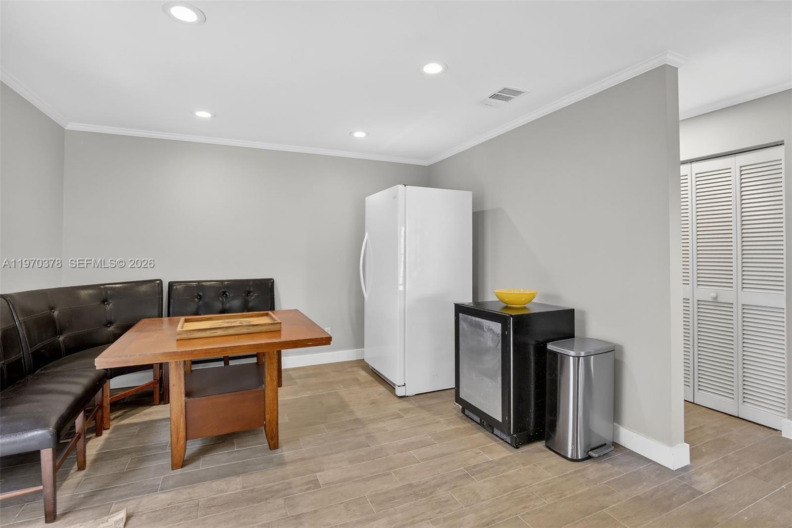 HAWKES BLUFF - Residential